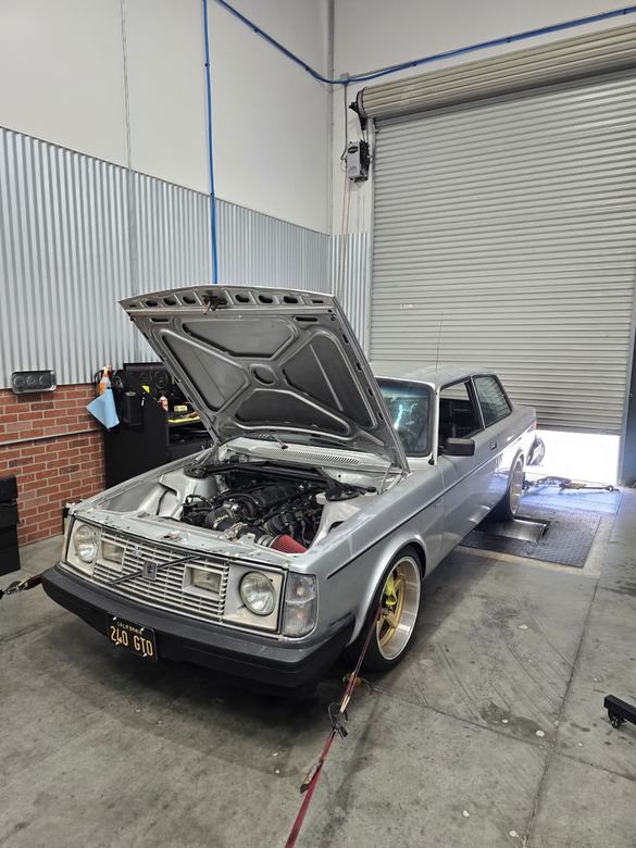 LS-swapped Volvo 240 on the dyno for custom calibration